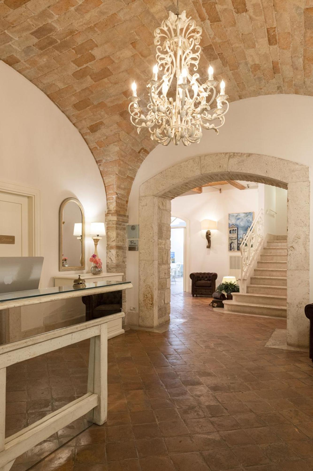 Hotel & Residenza 100 Torri Ascoli Piceno Eksteriør billede